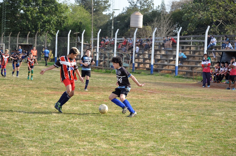 En la Liga arrancan los más chicos