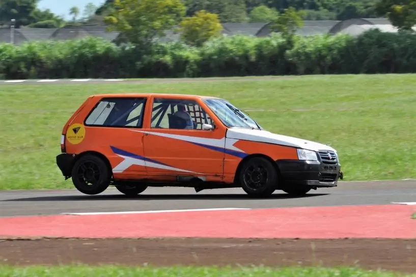 Automovilismo: los pilotos del Misionero de Pista se preparan para el regreso