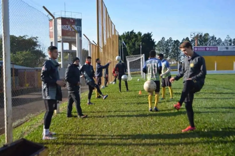 Fútbol: Crucero viaja a Córdoba para visitar a Racing