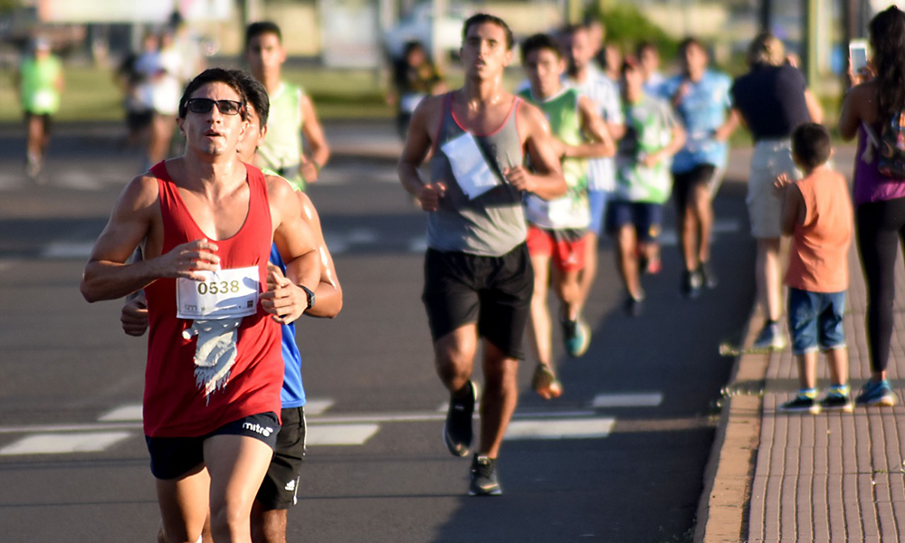 La UNaM festeja su aniversario con una maratón