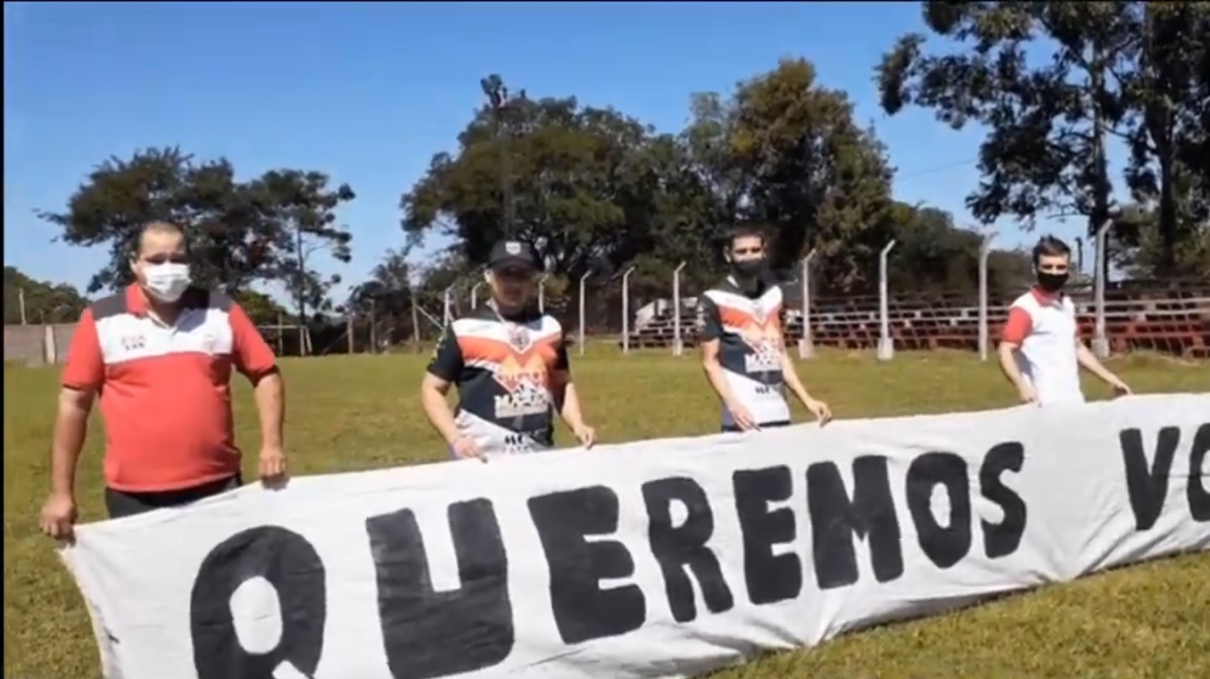 Hinchas obereños piden que dejen volver al fútbol de la Liga